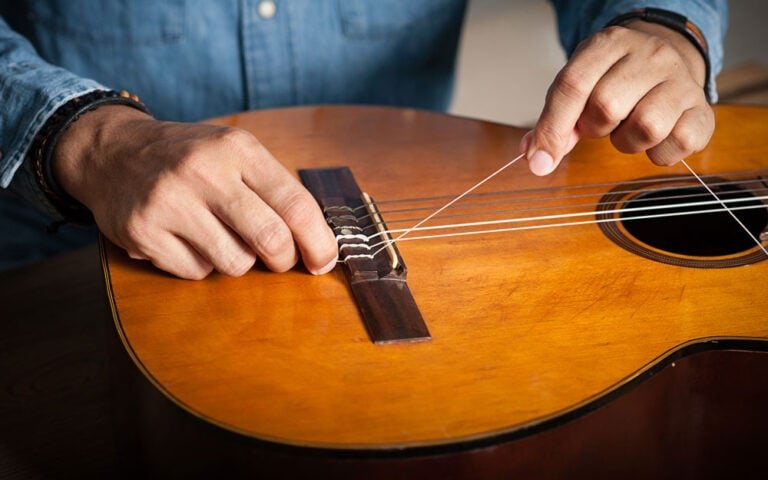 How To Fix A Broken Guitar String ProMusicianLab